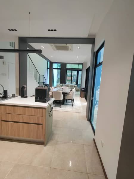 Rumah Berkembar untuk Dijual di Leisure Farm (Gelang Patah) - Jeff Yap - Kitchen - PropertyGuru.com.my