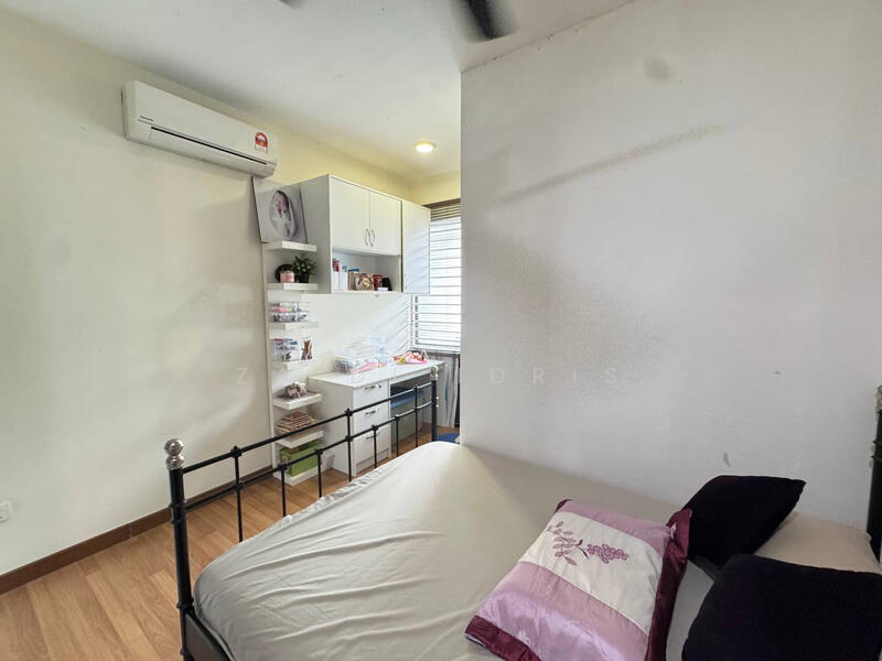 2-storey Terraced House for Sale in Denai Alam (Shah Alam) - Zaidi Idris - Bedroom - PropertyGuru.com.my