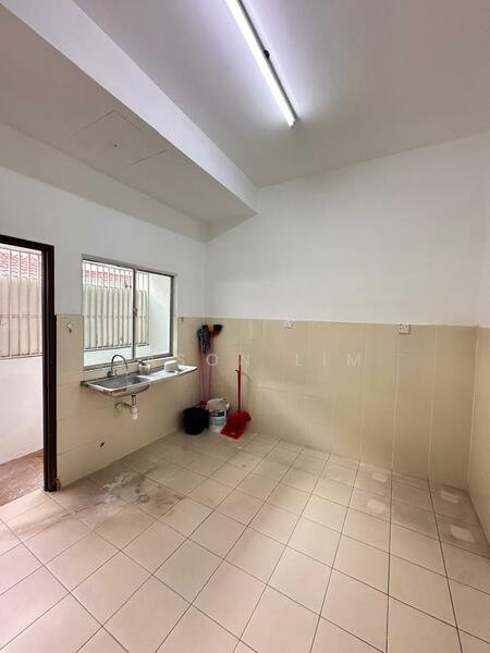 2-storey Terraced House for Sale in Klang (Selangor) - Jason Lim - Kitchen - PropertyGuru.com.my