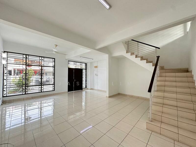 2-storey Terraced House for Sale in Klang (Selangor) - Jason Lim - Living Room - PropertyGuru.com.my