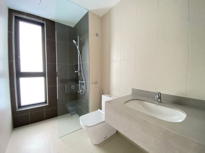 Kondominium untuk Dijual di One Cochrane Residence - Bao Jie - Bathroom - PropertyGuru.com.my