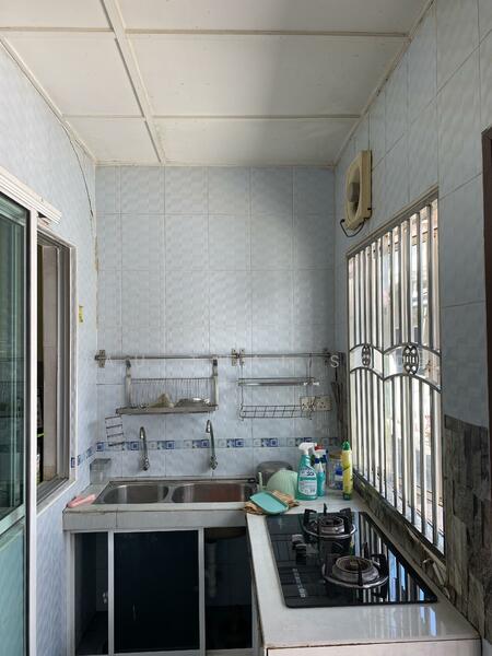 2-storey Terraced House for Rent in Taman Megah Kepong (Kepong) - Yau Thai Soo - Kitchen - PropertyGuru.com.my