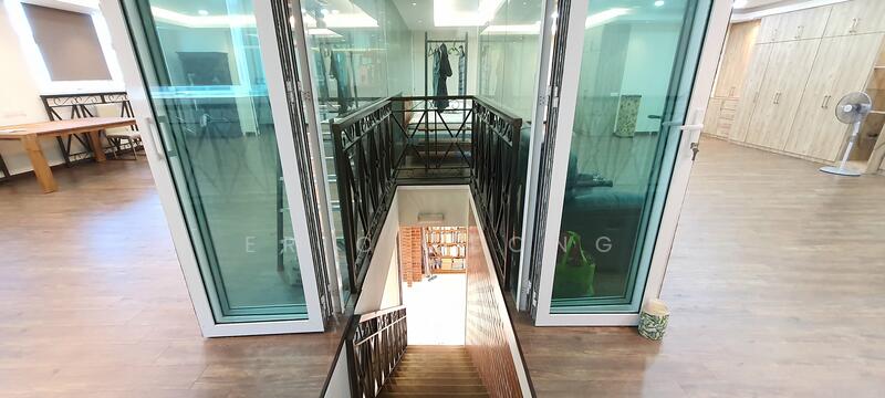 Untuk Disewa - Puchong Furnished Office with LIFT (Next To MRT / LRT Station)