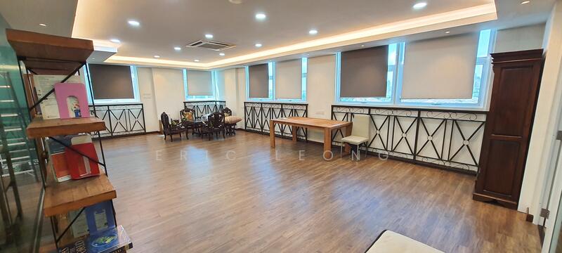 Untuk Disewa - Puchong Furnished Office with LIFT (Next To MRT / LRT Station)