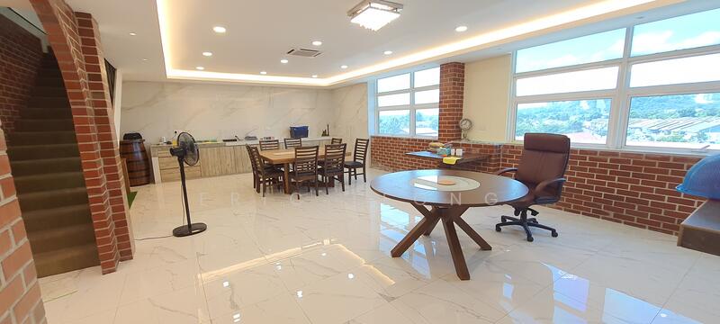 Untuk Disewa - Puchong Furnished Office with LIFT (Next To MRT / LRT Station)