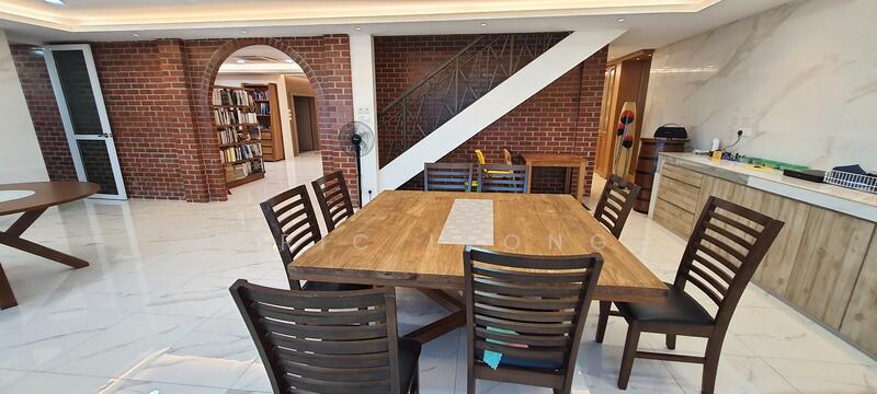 Untuk Disewa - Puchong Furnished Office with LIFT (Next To MRT / LRT Station)