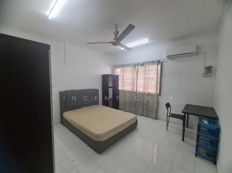 Rumah Teres 2 Tingkat untuk Disewa di Taman Connaught (Cheras) - Vincent Chan - Medium Room RM620 - PropertyGuru.com.my