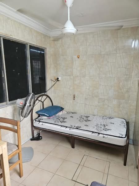 Rumah Teres 2 Tingkat untuk Disewa di Taman Connaught (Cheras) - Vincent Chan - Male Single Room RM460 - PropertyGuru.com.my