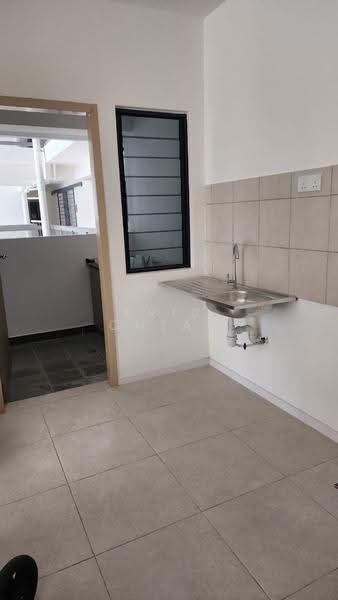Condominium for Sale at Granito - Eric Cheah - Kitchen - PropertyGuru.com.my