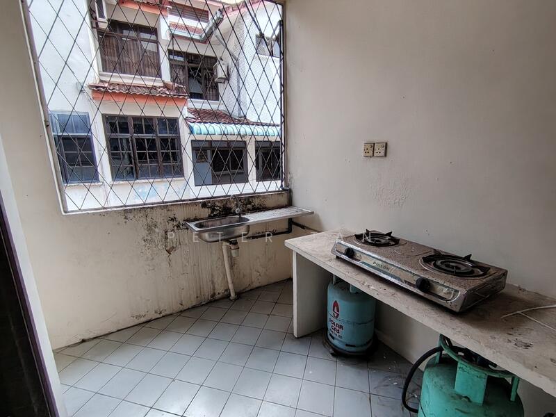 Taman Sutera 2 Storey untuk Untuk Disewa - RM 2,200 /bulan, Feb 2026 - Balcony - PropertyGuru.com.my