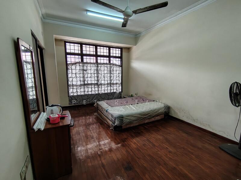 Taman Sutera 2 Storey untuk Untuk Disewa - RM 2,200 /bulan, Feb 2026 - Bedroom - PropertyGuru.com.my