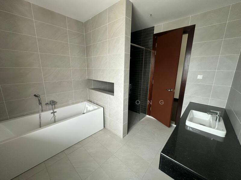 Semi-Detached House for Sale in Rawang (Selangor) - Echo Kong - Bathroom - PropertyGuru.com.my