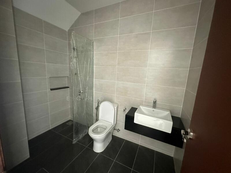 Semi-Detached House for Sale in Rawang (Selangor) - Echo Kong - Bathroom - PropertyGuru.com.my