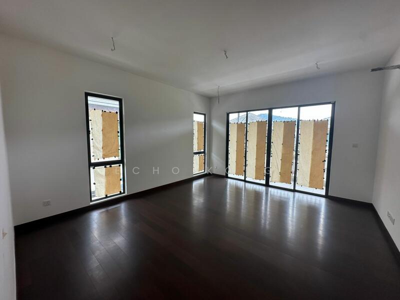 Semi-Detached House for Sale in Rawang (Selangor) - Echo Kong - Living Room - PropertyGuru.com.my