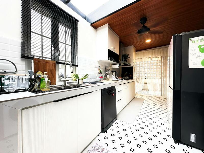 Semi-Detached House for Sale in Elmina (Shah Alam) - Seri Nordin - Kitchen - PropertyGuru.com.my