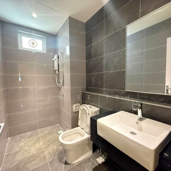 Condominium for Rent at Lucerne Residences - Denise Teh - Bathroom - PropertyGuru.com.my