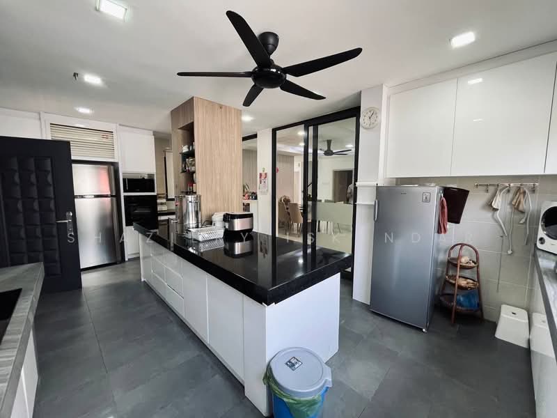 3-storey Terraced House for Sale in Bandar Baru Sungai Long (Kajang) - Shaziery Iskandar - Kitchen - PropertyGuru.com.my