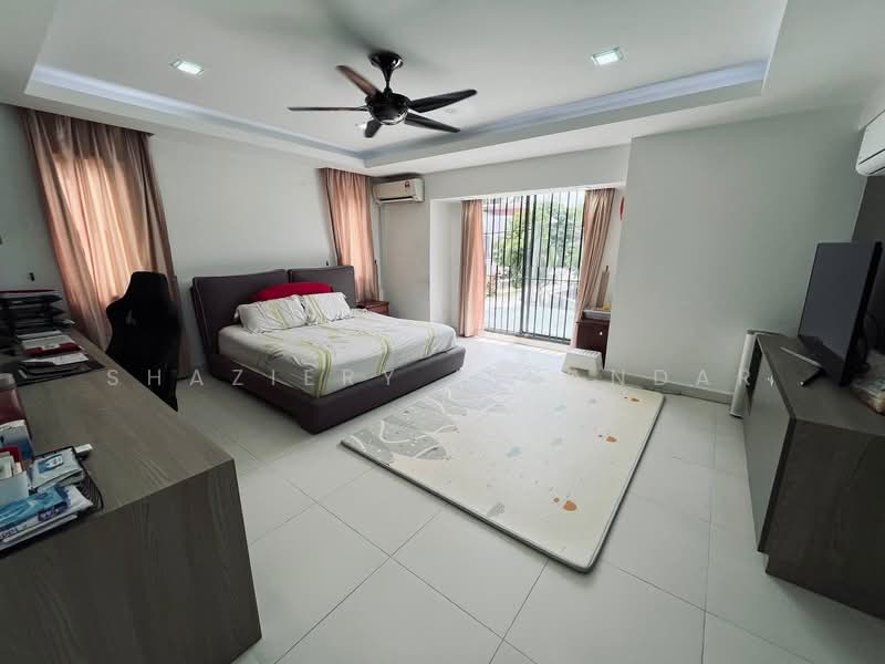 3-storey Terraced House for Sale in Bandar Baru Sungai Long (Kajang) - Shaziery Iskandar - PropertyGuru.com.my