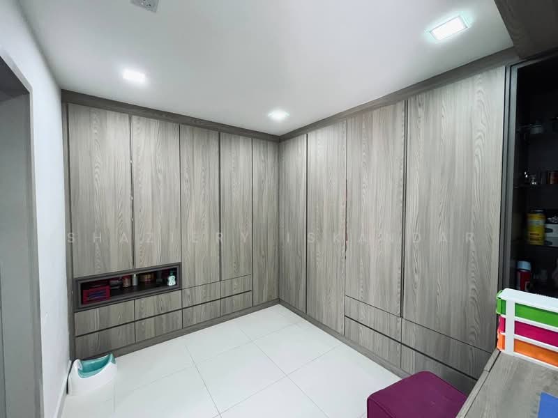 3-storey Terraced House for Sale in Bandar Baru Sungai Long (Kajang) - Shaziery Iskandar - PropertyGuru.com.my