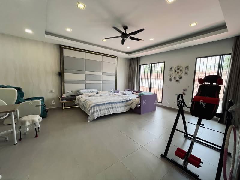 3-storey Terraced House for Sale in Bandar Baru Sungai Long (Kajang) - Shaziery Iskandar - PropertyGuru.com.my