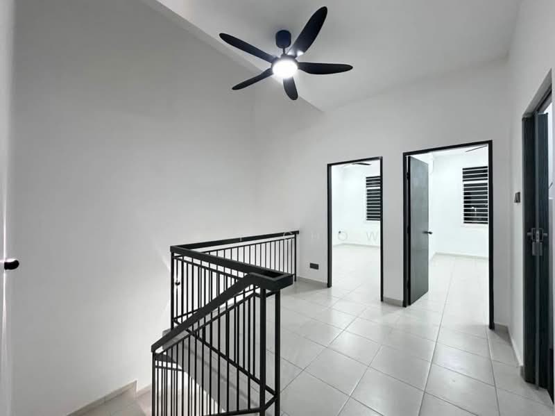 Taman Scientex Rawang untuk Untuk Disewa - RM 1,800 /bulan, Mac 2026 - Corridor - PropertyGuru.com.my