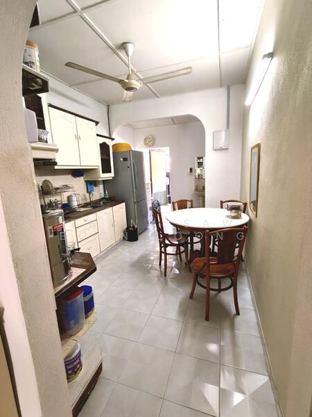 1-storey Terraced House for Sale in Kampung Baru Sungai Ara (Sungai Ara) - Zhonl Saw Boon Loong - Kitchen - PropertyGuru.com.my
