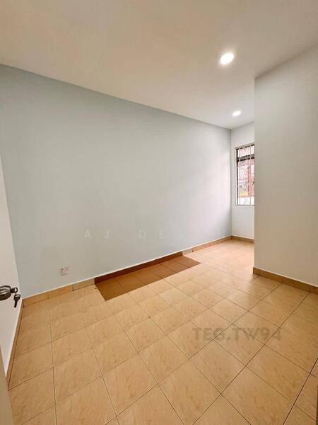 2-storey Terraced House for Sale in Bandar Parklands (Klang) - AJ Devan - Interior - PropertyGuru.com.my