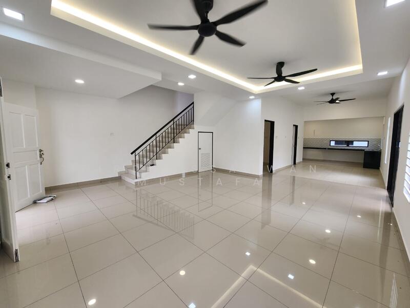 2-storey Terraced House for Sale in Rawang (Selangor) - Firdaussazwan Mustafa - Living Room - PropertyGuru.com.my