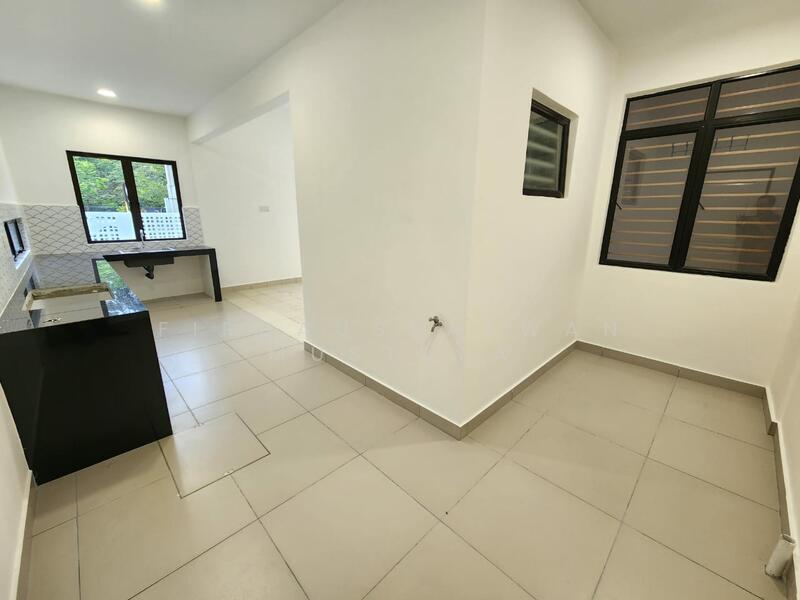 2-storey Terraced House for Sale in Rawang (Selangor) - Firdaussazwan Mustafa - Kitchen - PropertyGuru.com.my
