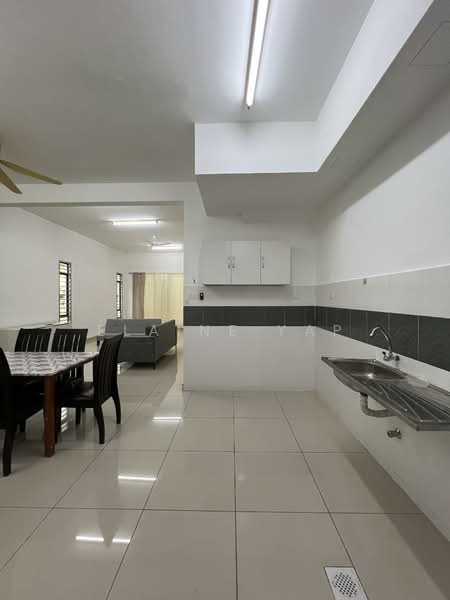 2-storey Terraced House for Rent in Shah Alam (Selangor) - Elaine Yap - Living Room - PropertyGuru.com.my