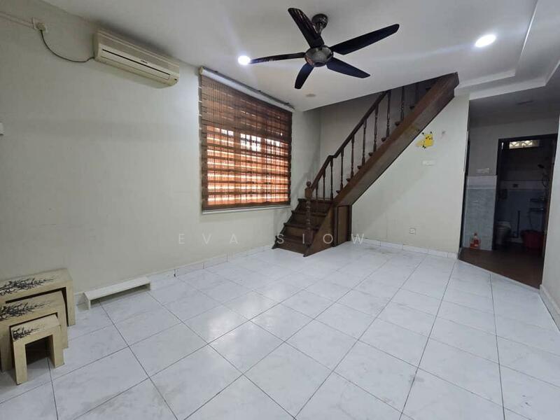 Bandar Uda Utama untuk Untuk Dijual - RM 620,000, Feb 2026 - Living Room - PropertyGuru.com.my