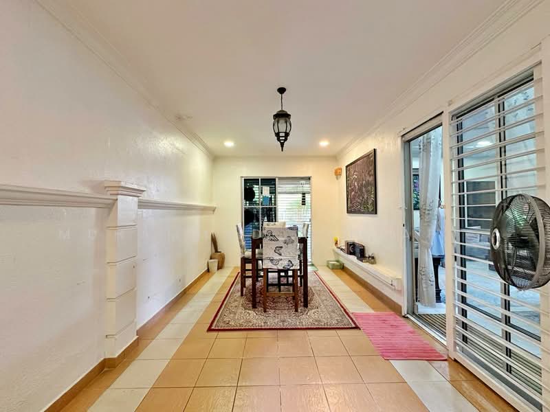 Rumah Kluster untuk Dijual di Bandar Bukit Mahkota (Bangi) - Muhammad Ashraf . - Dining Room - PropertyGuru.com.my