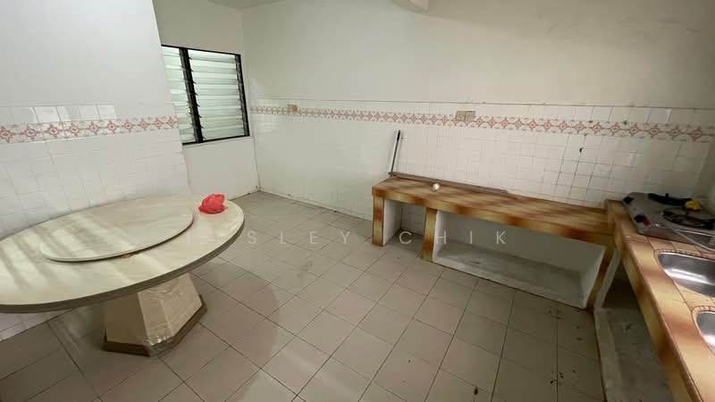 Rumah Teres 1 Tingkat untuk Dijual di Taman Sri Cheras (Cheras) - Lesley Chik - Kitchen - PropertyGuru.com.my