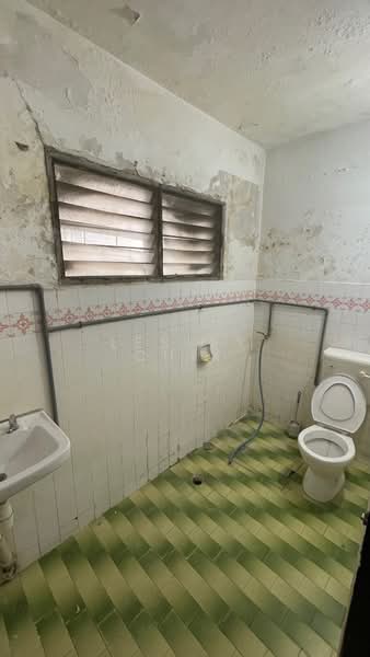 Rumah Teres 1 Tingkat untuk Dijual di Taman Sri Cheras (Cheras) - Lesley Chik - Bathroom - PropertyGuru.com.my