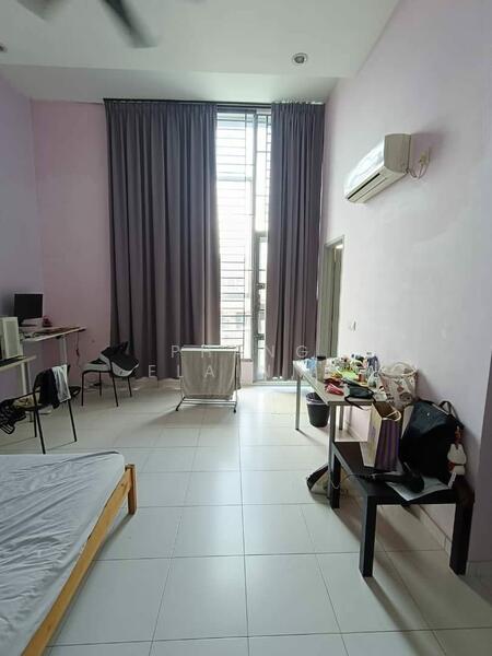 2-storey Terraced House for Sale in Johor Bahru (Johor) - Phang Elainne - Bedroom - PropertyGuru.com.my