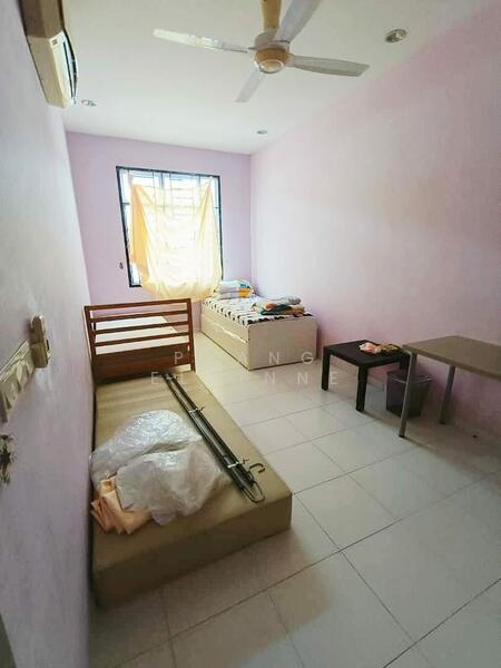 2-storey Terraced House for Sale in Johor Bahru (Johor) - Phang Elainne - Bedroom - PropertyGuru.com.my