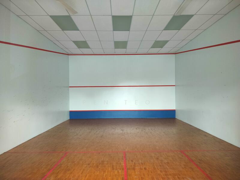 Squash Room
