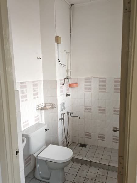 Terraced House for Sale in Bandar Kinrara (Selangor) - Ong KK - Bathroom - PropertyGuru.com.my