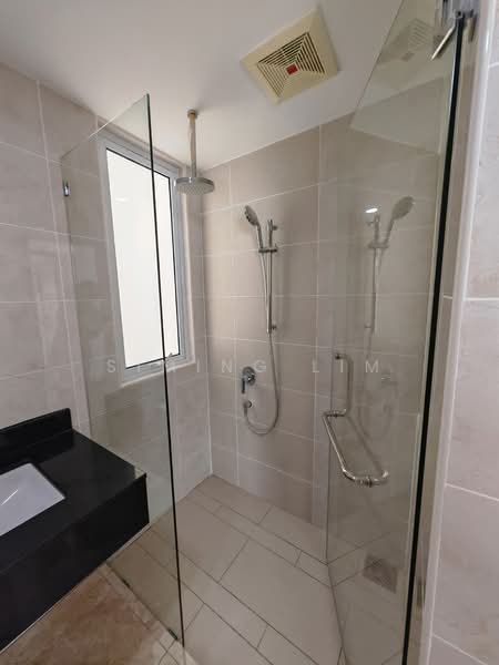 Kondominium untuk Disewa di Paradiso Nuova (Merak Kayangan) - Siming Lim - Bathroom - PropertyGuru.com.my