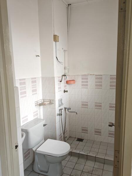 Bandar Kinrara untuk Untuk Dijual - RM 790,000, Apr 2026 - Bathroom - PropertyGuru.com.my