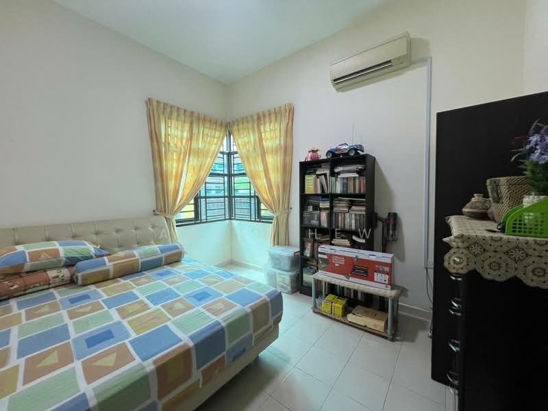Semi-Detached House for Sale in Taman Nusa Idaman (Iskandar Puteri (Nusajaya)) - Amber Hew - Bedroom - PropertyGuru.com.my