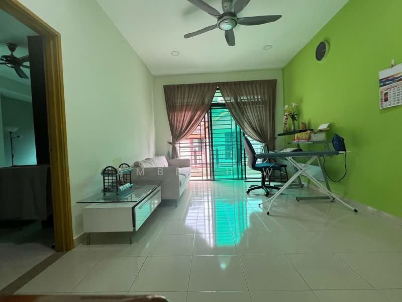 Semi-Detached House for Sale in Taman Nusa Idaman (Iskandar Puteri (Nusajaya)) - Amber Hew - Living Room - PropertyGuru.com.my