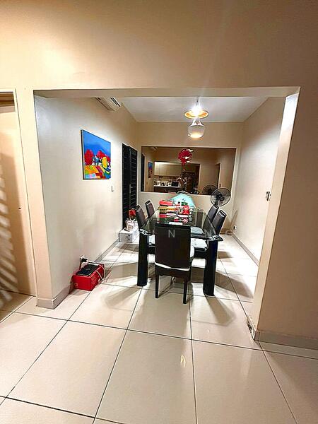 3-storey Terraced House for Sale in Prima Selayang (Selayang) - Kelvin Ng - Dining Room - PropertyGuru.com.my