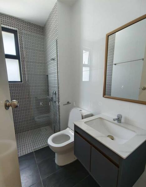 Semi-Detached House for Sale in Setia Alam (Selangor) - Kim Ling - Bathroom - PropertyGuru.com.my