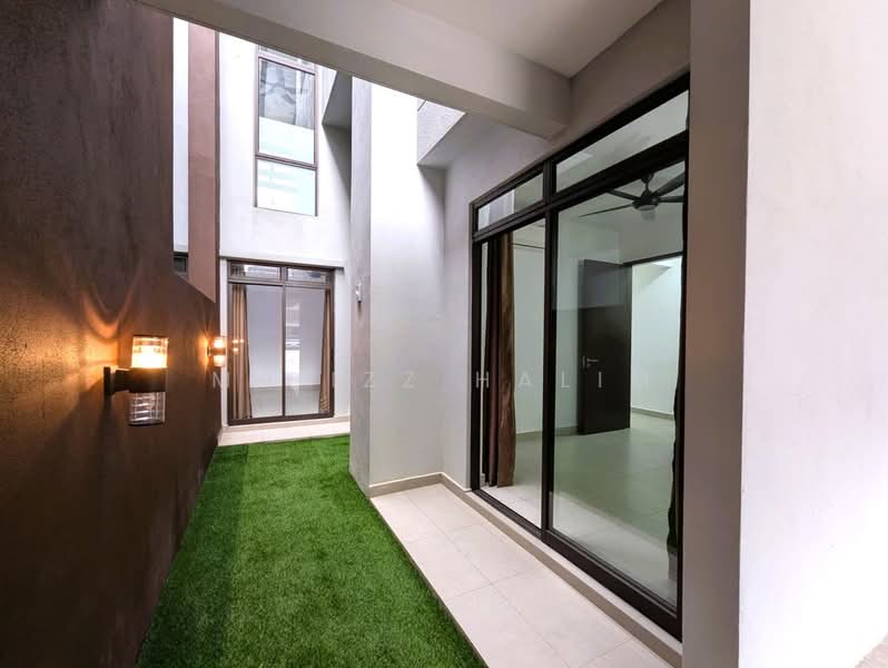 3-storey Terraced House for Sale in Cyberjaya (Selangor) - Mu'izz Halim - PropertyGuru.com.my