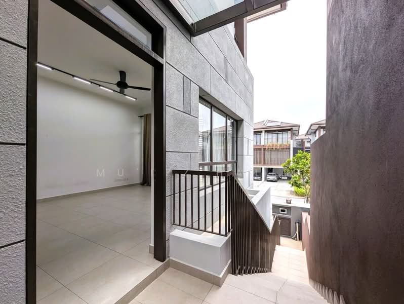 3-storey Terraced House for Sale in Cyberjaya (Selangor) - Mu'izz Halim - PropertyGuru.com.my