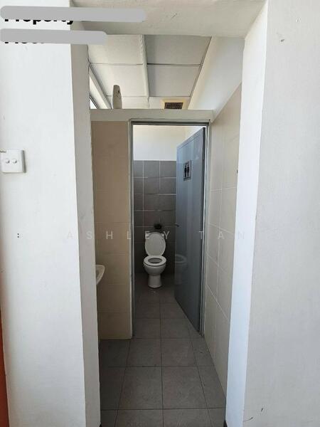 Factory for Rent in Kawasan Perindustrian Batu Kawan (Simpang Ampat) - Ashley Tan - Bathroom - PropertyGuru.com.my