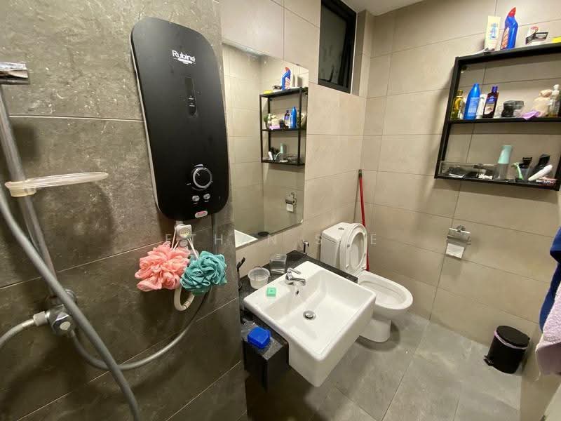 Service Residence for Sale at AraTre' Residences - Ethan Swe - Bathroom - PropertyGuru.com.my