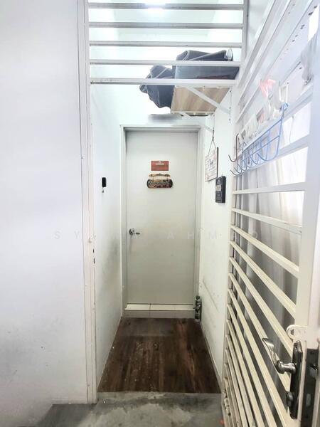 Townhouse for Sale in Saujana Utama (Selangor) - Syima Ahmad - Entrance - PropertyGuru.com.my