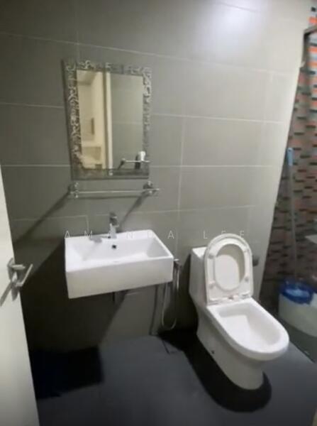 Servis Apartment untuk Dijual di The Leafz @ Dedaun - Amanda Lee - Bathroom - PropertyGuru.com.my